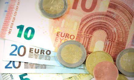 Polskie weto wobec budżetu UE oznacza Polexit? To fake news
