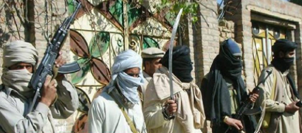Nie, amerykańska telewizja nie chwali Talibów za noszenie masek ochronnych
