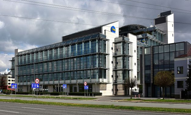 TVN nie jest największą amerykańską inwestycją w Polsce.